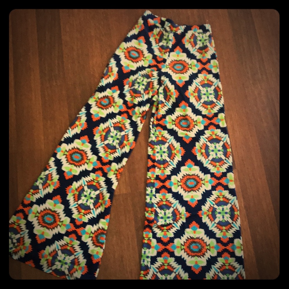 Wide-leg printed pants